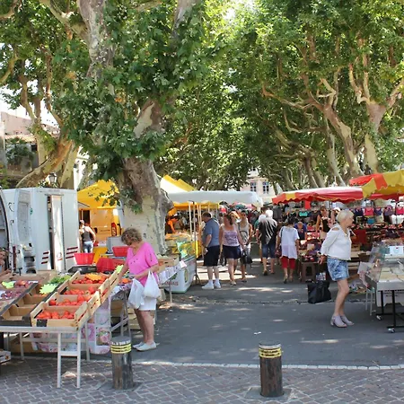 Place Danton Centre * Sérignan